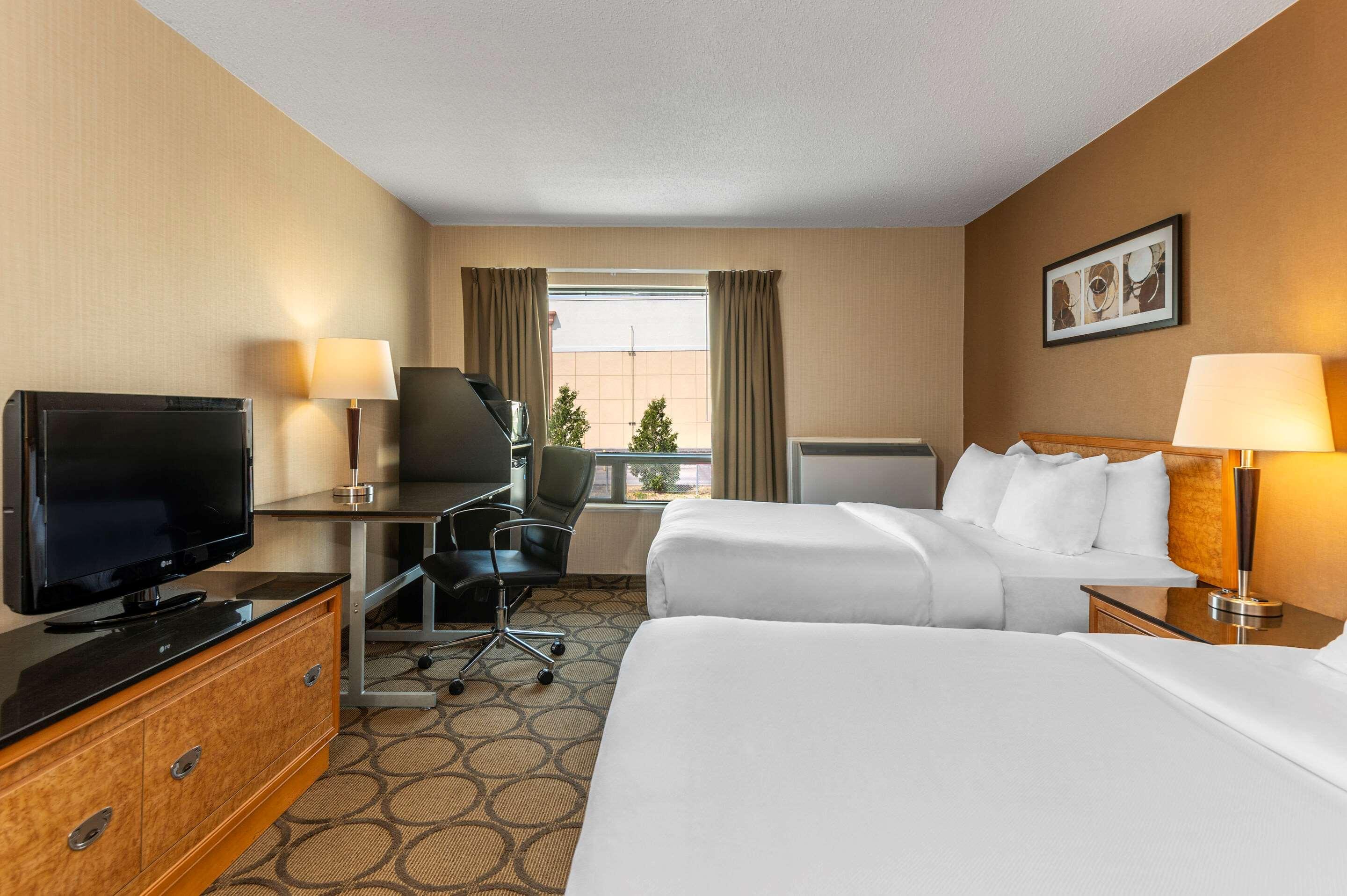 Comfort Inn Sept lles Bagian luar foto