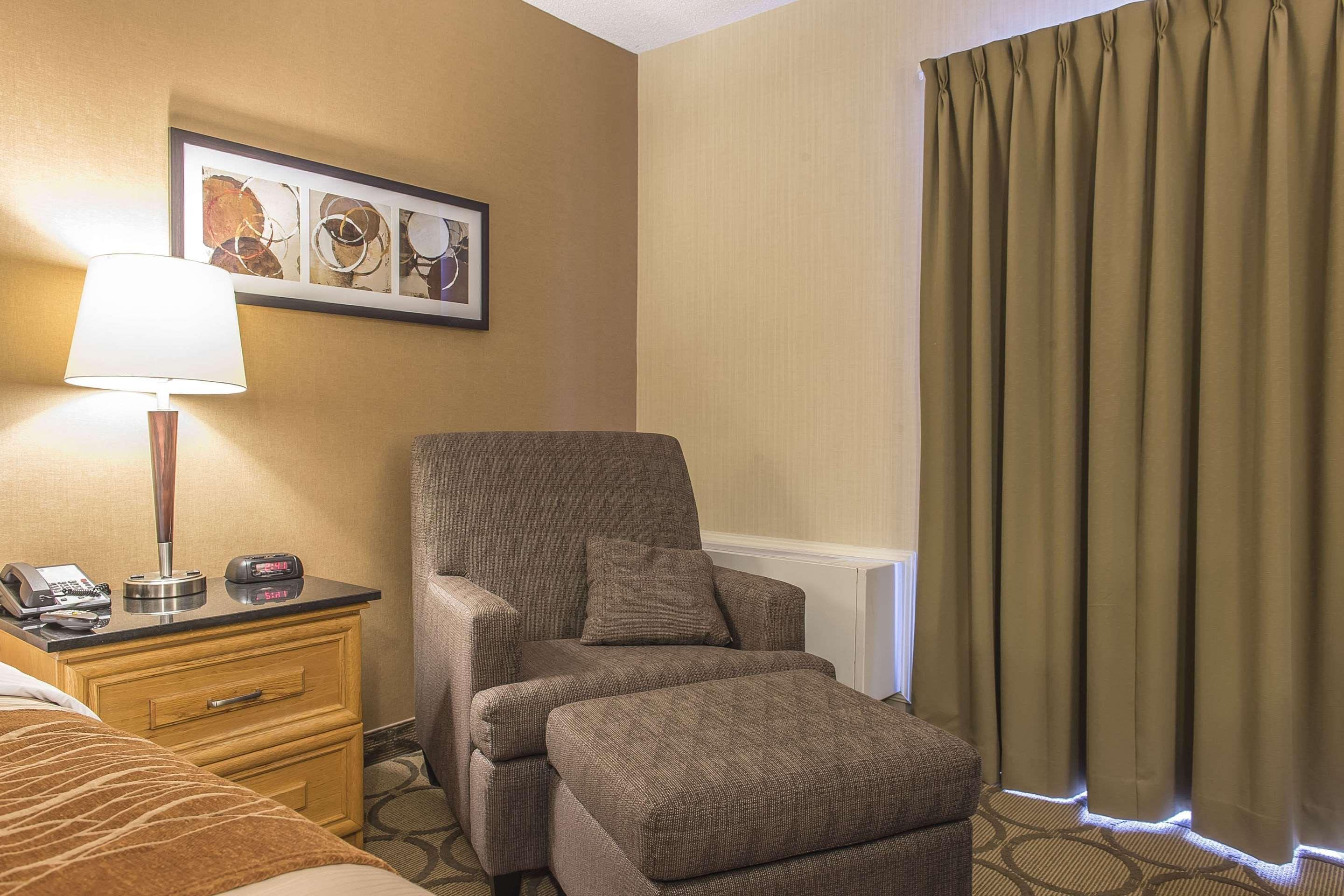 Comfort Inn Sept lles Bagian luar foto