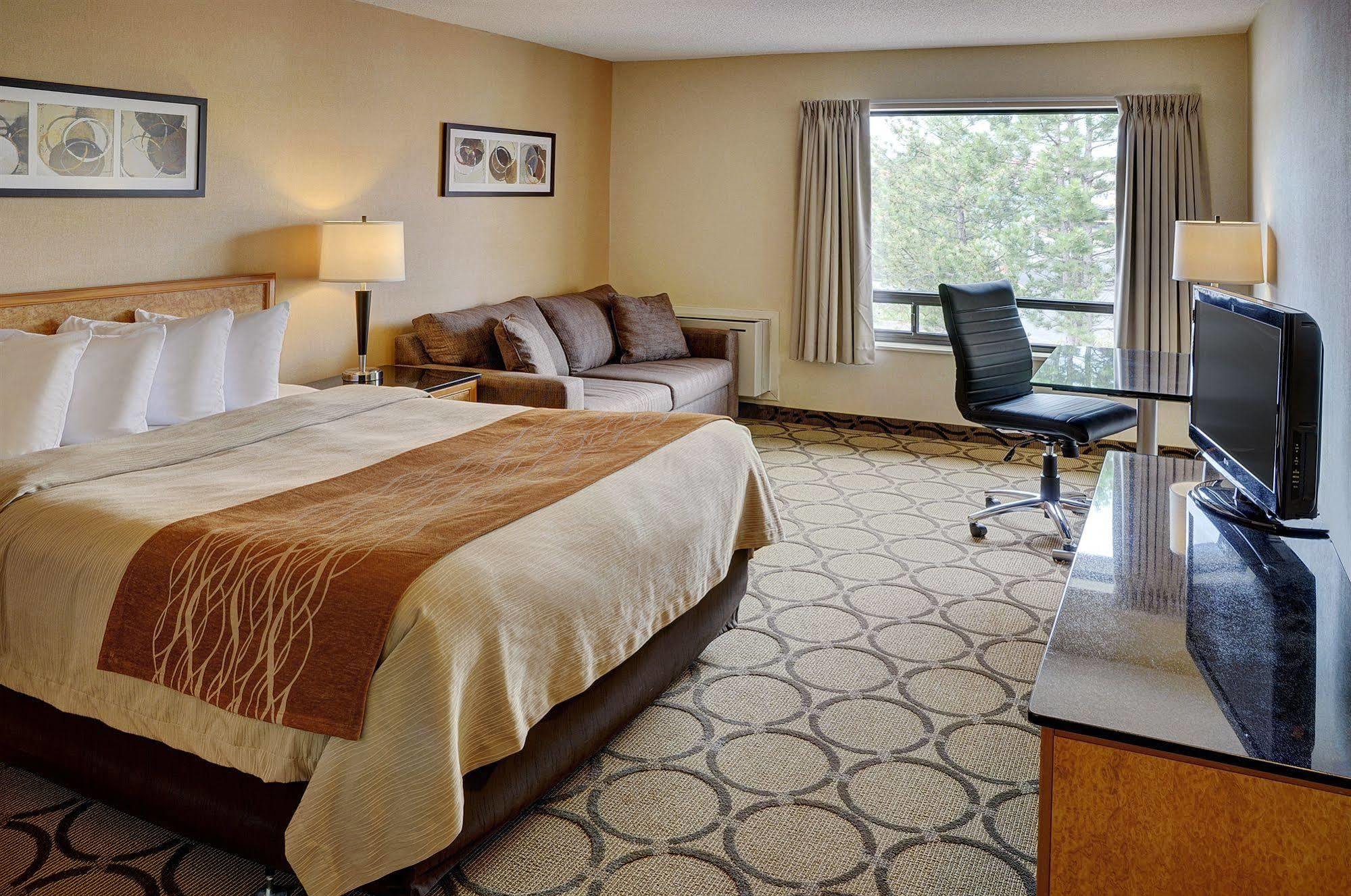 Comfort Inn Sept lles Bagian luar foto