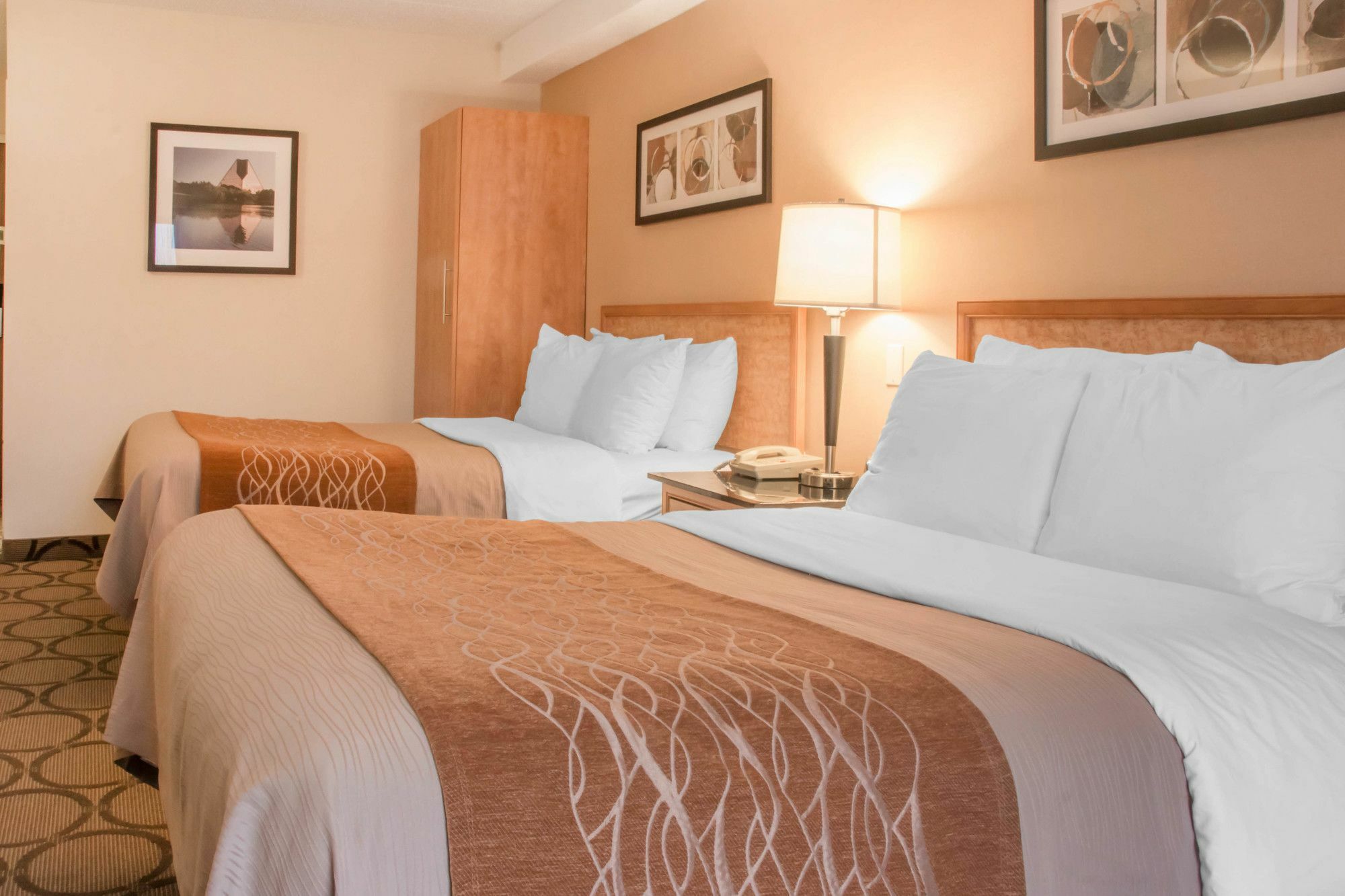 Comfort Inn Sept lles Bagian luar foto